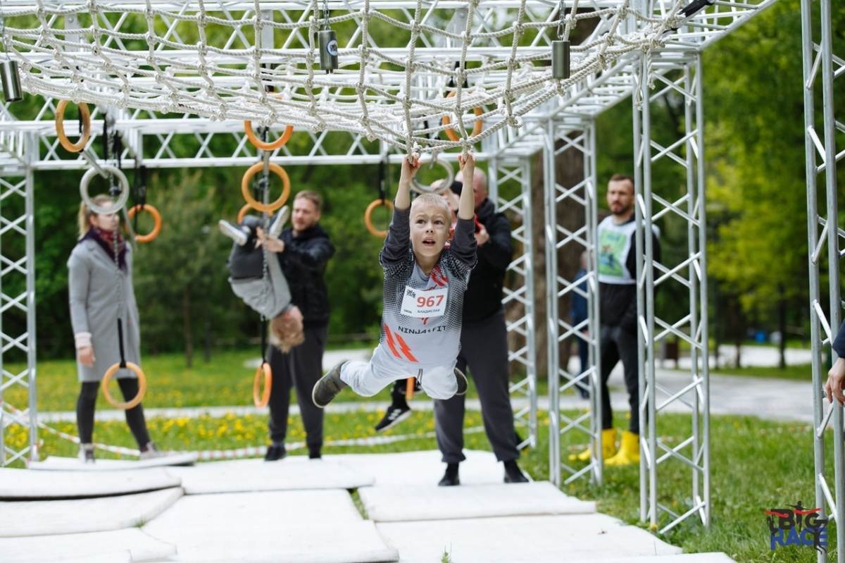 "Детская лига гонок с препятствиями" в парке Яуза