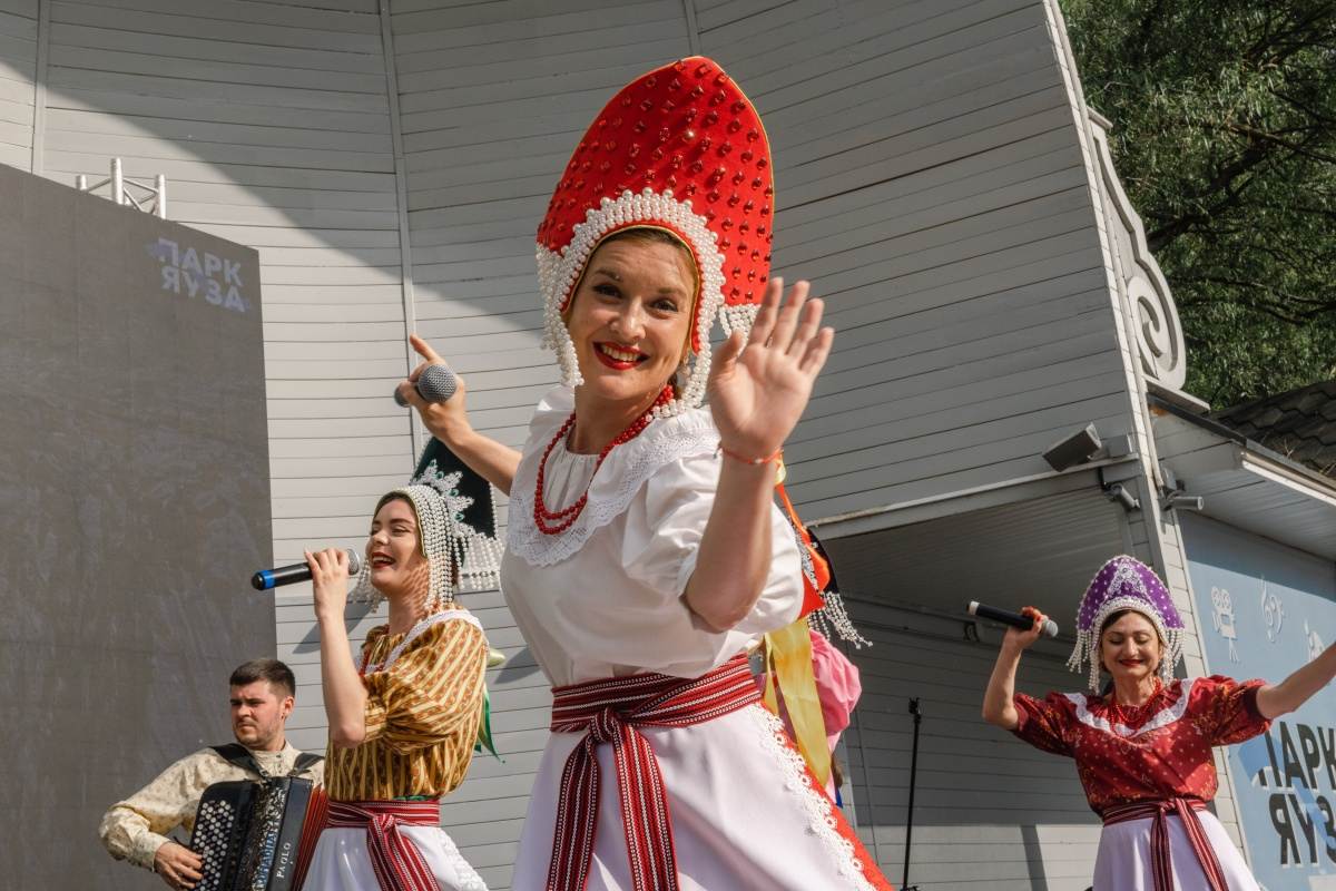 В парке Яуза прошел праздничный концерт приуроченный ко Дню России